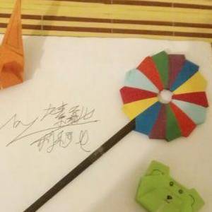 彩色威廉希尔中国官网
风车中性笔套的制作教程
