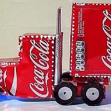 易拉罐可乐瓶废物利用威廉希尔公司官网
制作卡车威廉希尔中国官网
